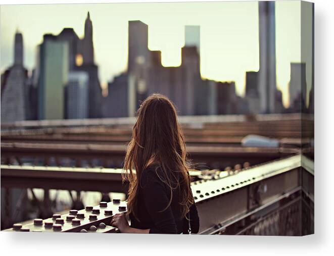 People Canvas Print featuring the photograph Di nuovi orizzonti by Joeyful