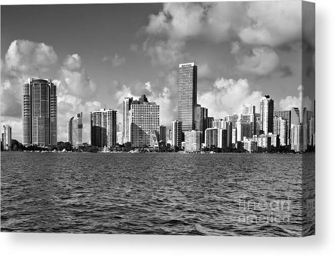 Downtown Canvas Print featuring the photograph Downtown Miami by Eyzen M Kim