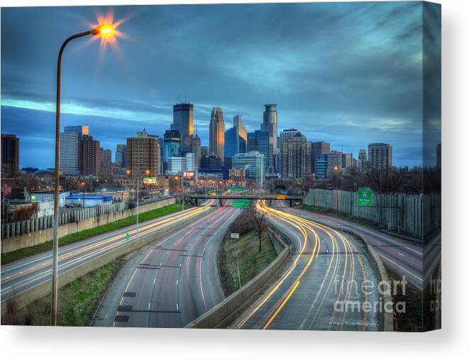 Minneapolis Skyline Canvas Print featuring the photograph Downtown Minneapolis Skyline From 35W by Wayne Moran