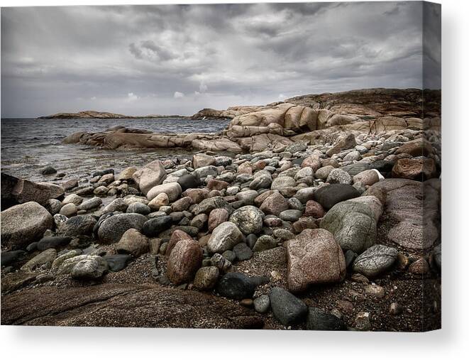 Tranquility Canvas Print featuring the photograph Far West End by Martin Fredholm