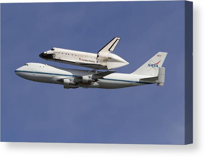 Space Shuttle Canvas Print featuring the photograph Final Flight of the Endeavour by Rick Pisio