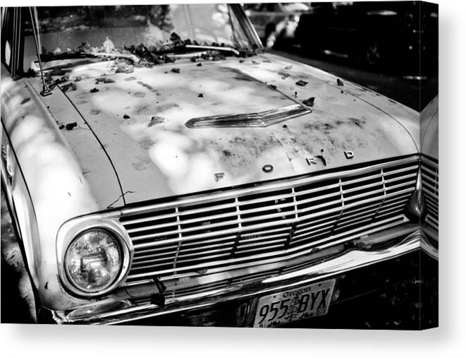 Car Canvas Print featuring the photograph Ford by Niels Nielsen