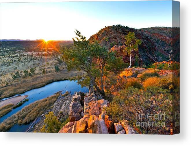 Gelen Helen Gorge Sunrise Outback Landscape Central Australia Northern Territory The Red Centre Australian Water Hole West Mcdonnell Ranges Canvas Print featuring the photograph Gelen Helen Gorge Sunrise by Bill Robinson