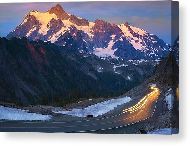 Shuksan Canvas Print featuring the photograph Glow by Ryan Manuel