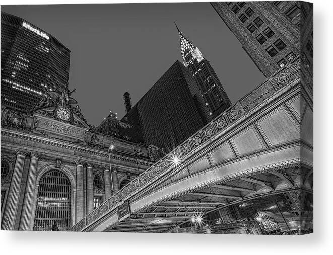 Pershing Square Canvas Print featuring the photograph Grand Central Terminal GCT NYC by Susan Candelario