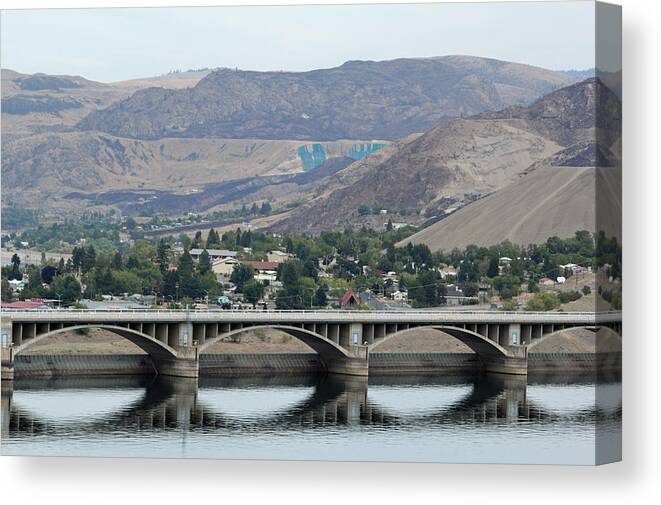 Reflections Canvas Print featuring the photograph Grand Coulee Dam by E Faithe Lester