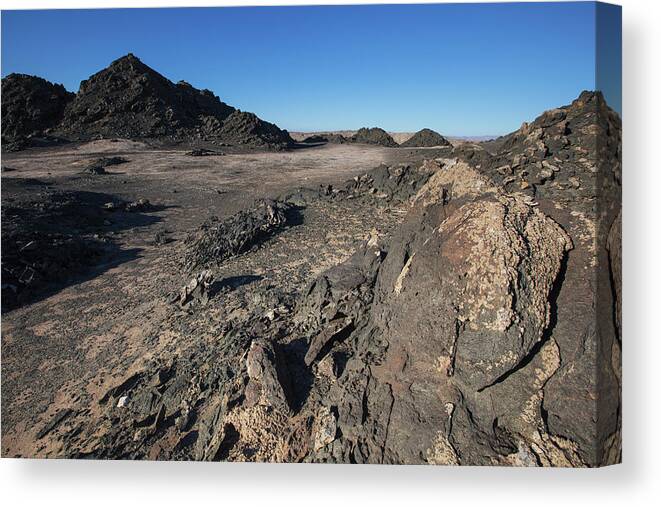 Extreme Terrain Canvas Print featuring the photograph Graphite Rocks At Dias Point by Lars Froelich / Design Pics