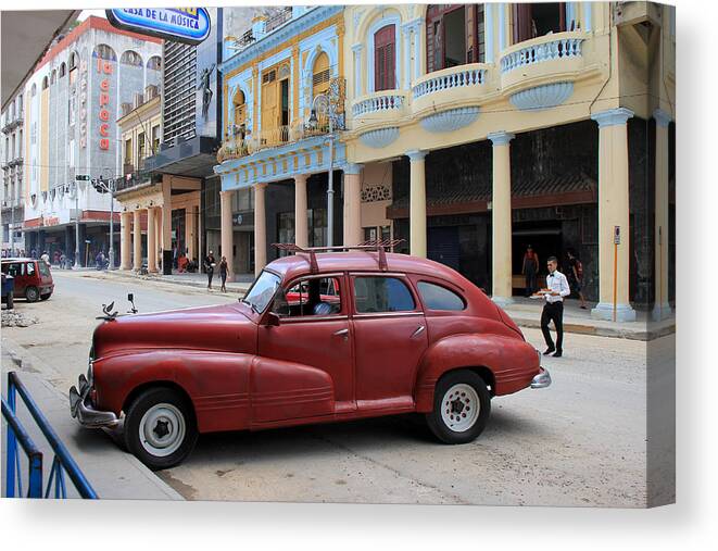 Havana Canvas Print featuring the photograph Havana 32 by Andrew Fare