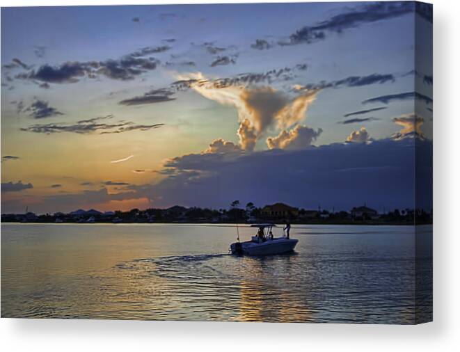 Florida Canvas Print featuring the photograph Heading for Harbor by Tim Stanley