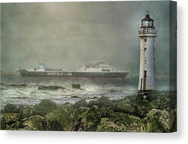 Lighthouse Canvas Print featuring the photograph Heading for Port by Brian Tarr