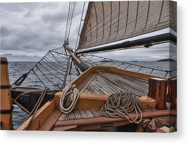 Salem Canvas Print featuring the photograph Heading out by Jeff Folger
