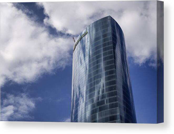 Iberdrola Canvas Print featuring the photograph Iberdrola Tower by Pablo Lopez