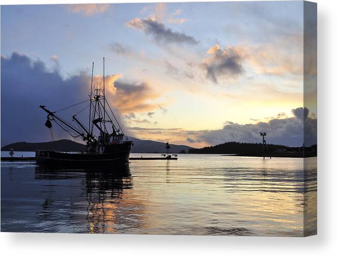 Sunset Canvas Print featuring the photograph Leaving Safe Harbor by Cathy Mahnke