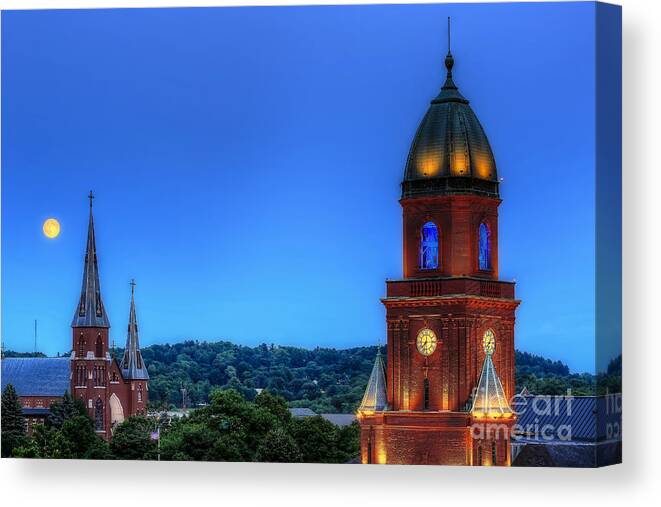 Lewiston Canvas Print featuring the photograph Lewiston Maine City Hall by Brenda Giasson