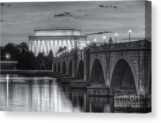 Clarence Holmes Canvas Print featuring the photograph Lincoln Memorial and Arlington Memorial Bridge at Dawn II by Clarence Holmes