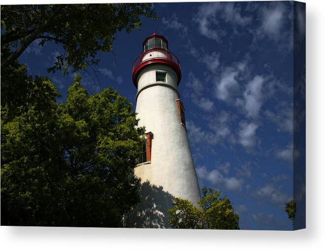 Ohio Canvas Print featuring the photograph Looking Up To Marblehead Light by Richard Gregurich