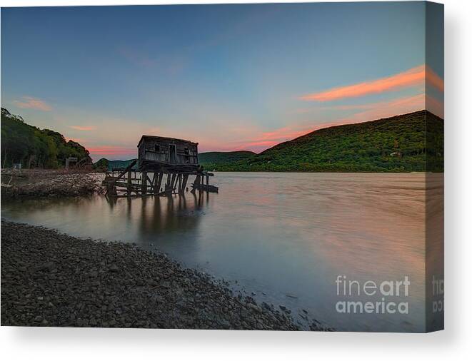 Fort Montgomery Canvas Print featuring the photograph Love Shack by Rick Kuperberg Sr