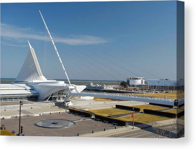 Santiago Calatrava Canvas Print featuring the photograph Milwaukee Art Museum by Jonah Anderson