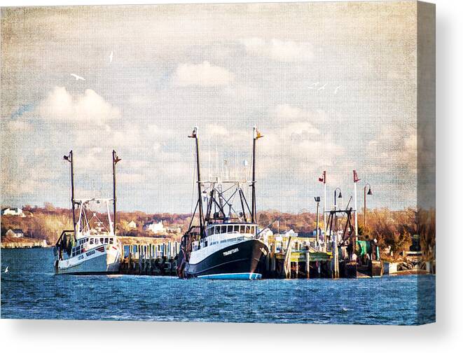 Harbor Canvas Print featuring the photograph Montauk Harbor by Cathy Kovarik