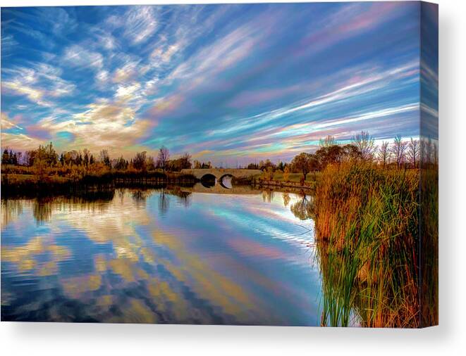Autumn Canvas Print featuring the photograph Natures Palette by Larry Trupp