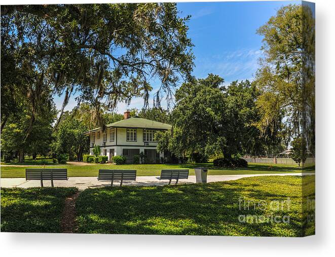Riverfront Park Canvas Print featuring the photograph Naval Officers Quarters by Dale Powell