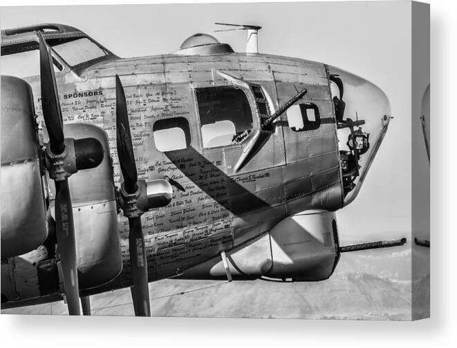 Aviation Canvas Print featuring the photograph Nine O Nine by Nathan Gingles