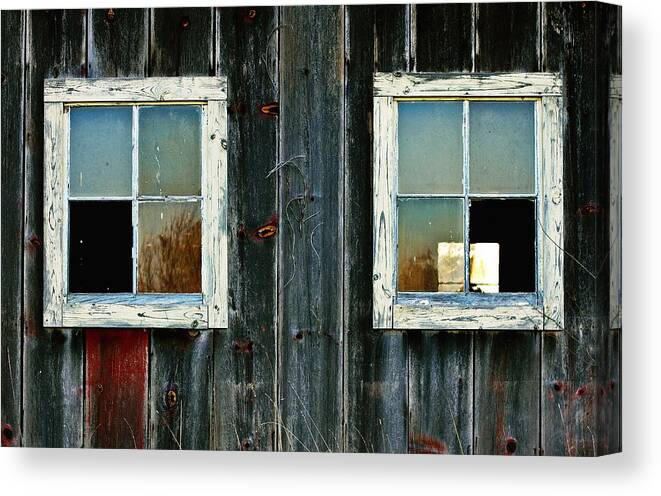 Landscape Canvas Print featuring the photograph Old Barn Windows by Virginia Folkman