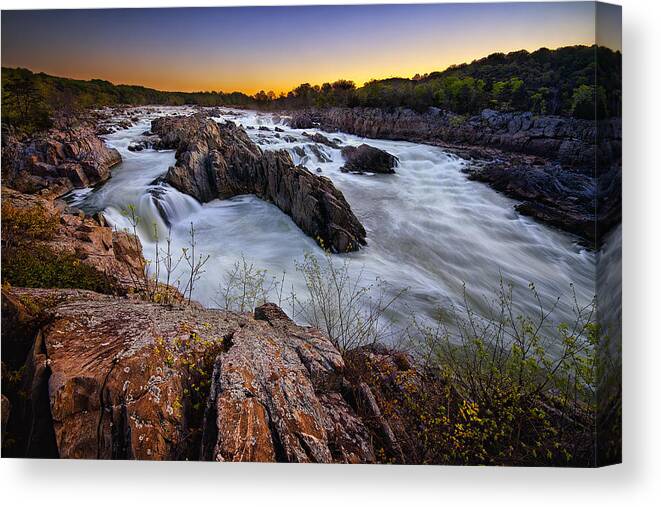 Dawn Canvas Print featuring the photograph Potomac Rush by Neil Shapiro