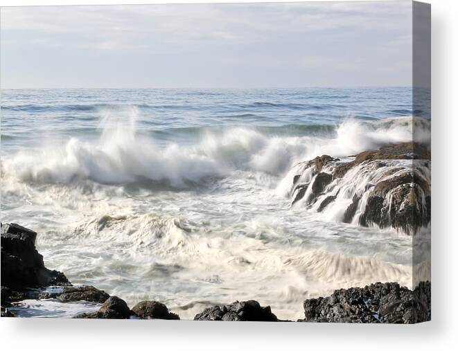 Cape Perpetua Canvas Print featuring the photograph Ravishing Waves At Cape Perpetua by Athena Mckinzie
