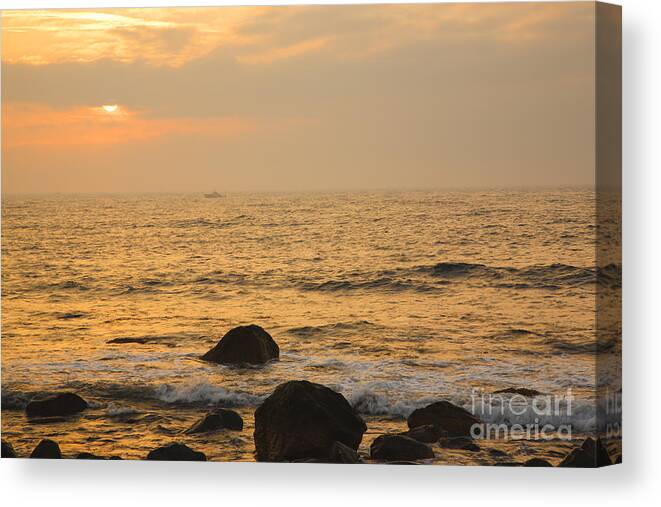 Rye Canvas Print featuring the photograph Rye Harbor State Park - Rye New Hampshire USA by Erin Paul Donovan