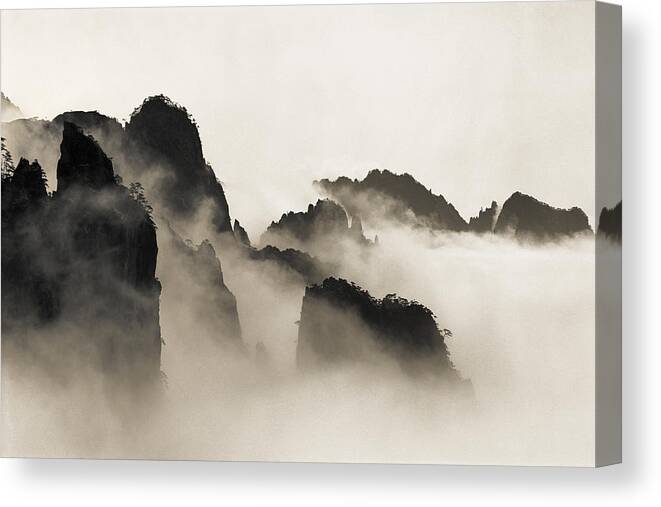 China Canvas Print featuring the photograph Sea of Clouds by King Wu