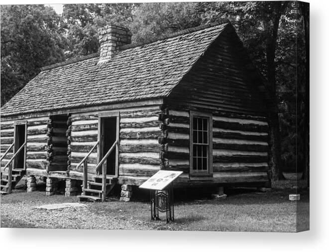 Bell Meade Mansion-slave Quartersbell-historic Canvas Print featuring the photograph Slave Quarters Belle Meade Plantation by Robert Hebert