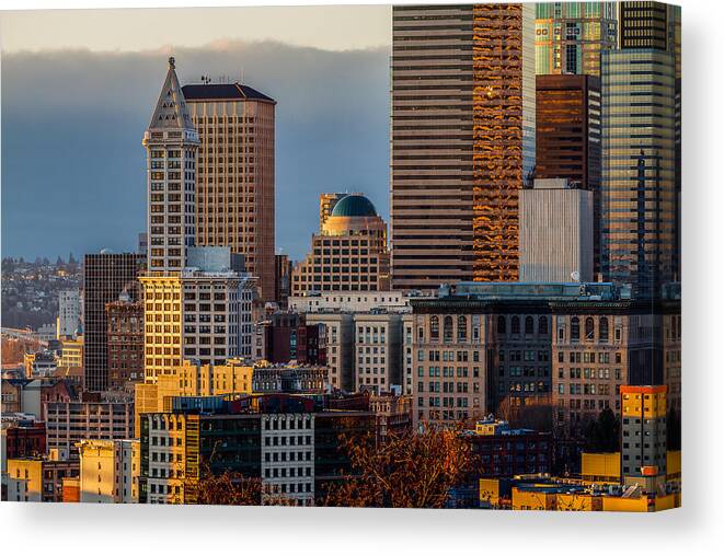 Smith Tower Canvas Print featuring the photograph Smith Tower in Review by Ken Stanback