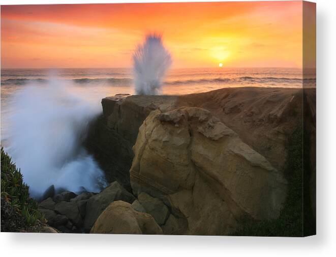 Landscape Canvas Print featuring the photograph Splash Sunset by Scott Cunningham