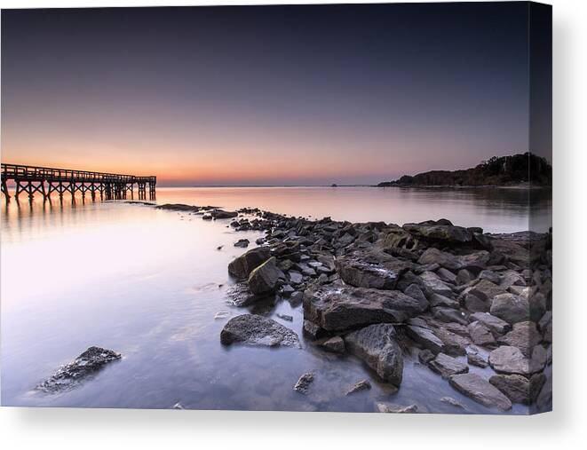 Down's Park Canvas Print featuring the photograph Sunday on the bay by Edward Kreis