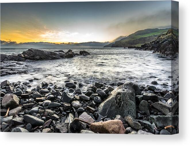 Beach Canvas Print featuring the photograph Sunrise in Torr Head Northern Ireland by Giuseppe Milo