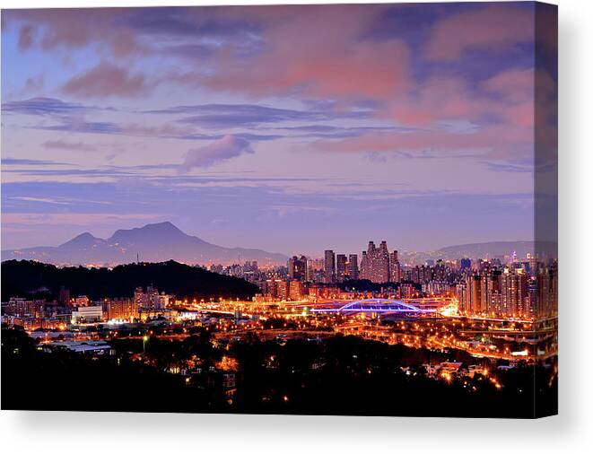 Taiwan Canvas Print featuring the photograph Sunset At Xindian, New Taipei City by Bunya541