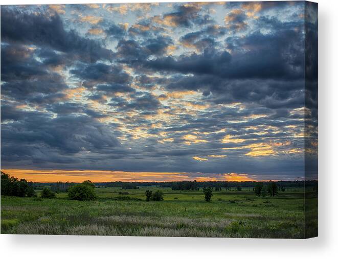 Sunset Canvas Print featuring the photograph Sunset On The Prairie by Dan Hefle
