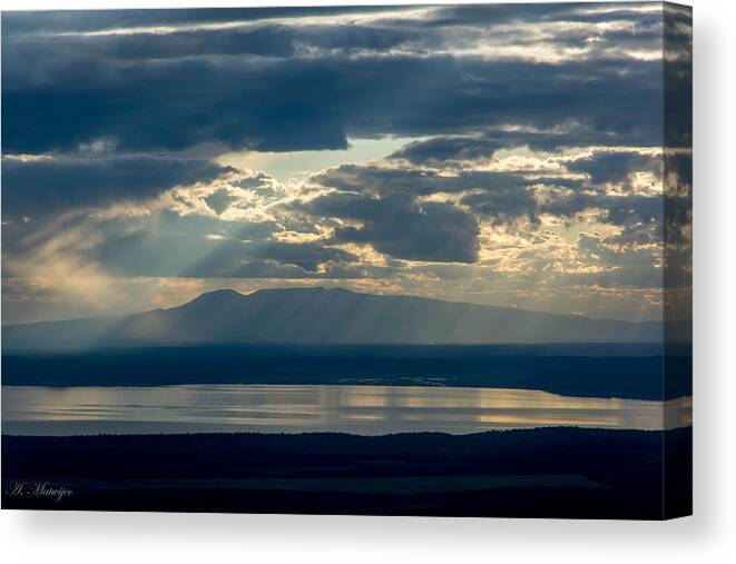 Mountain Canvas Print featuring the photograph Sunset Rays Over Mount Susitna by Andrew Matwijec