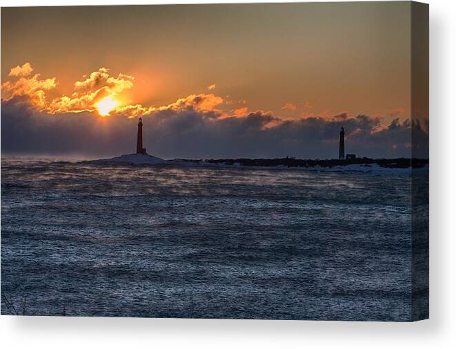 Gloucester Canvas Print featuring the photograph Thacher Island lighthouse morning dawn by Jeff Folger