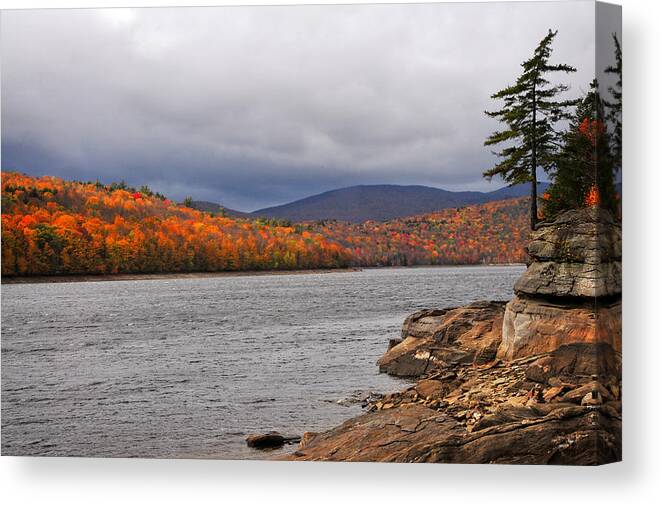 Ledges Canvas Print featuring the photograph The Ledges No 1 by Mike Martin