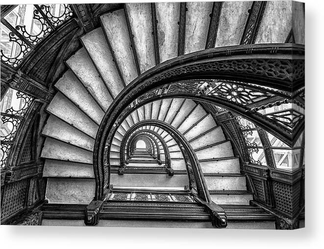 Chicago Canvas Print featuring the photograph The Rookery by Yimei Sun