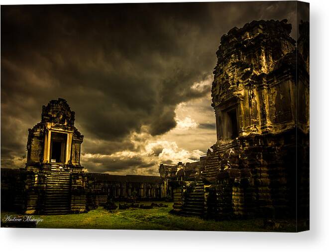 Rain Canvas Print featuring the photograph The Storm by Andrew Matwijec
