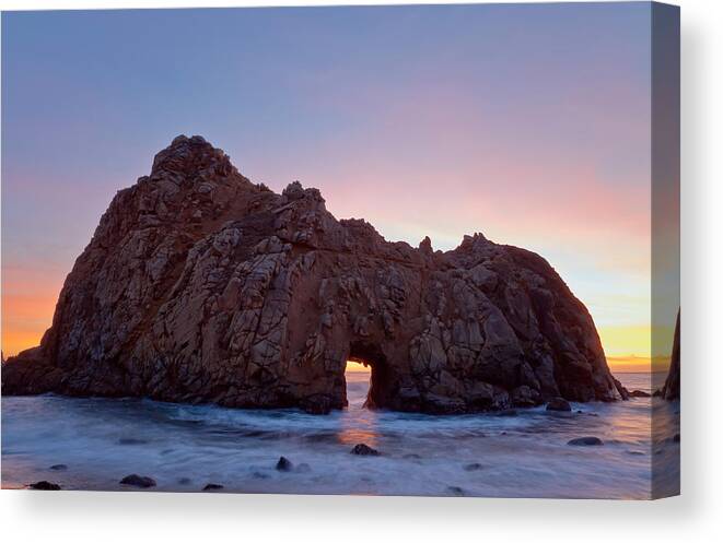 Landscape Canvas Print featuring the photograph Thru The Gate by Jonathan Nguyen