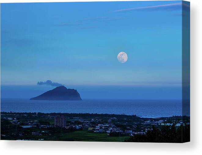 Tranquility Canvas Print featuring the photograph Turtle Island With Moon by Wan Ru Chen