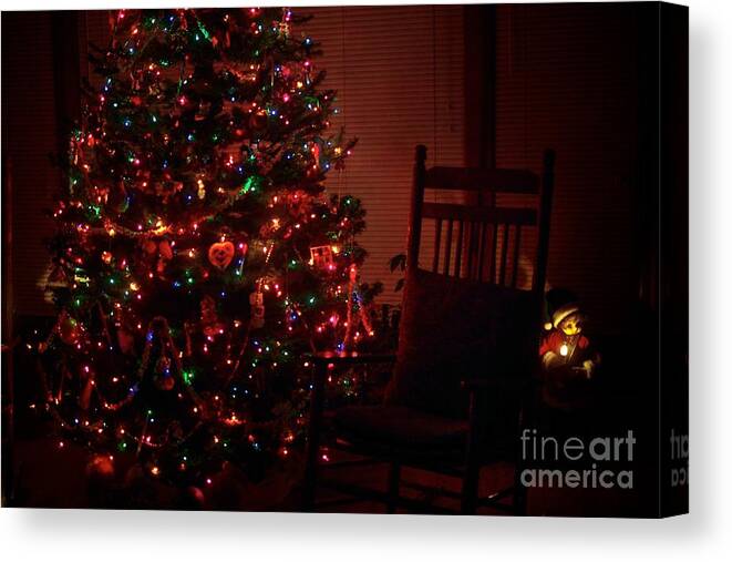 Christmas Cards Canvas Print featuring the photograph Waiting for Christmas by Frank J Casella