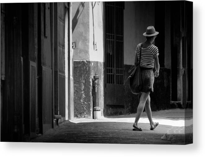 Italy Canvas Print featuring the photograph Walk this way .. by A Rey