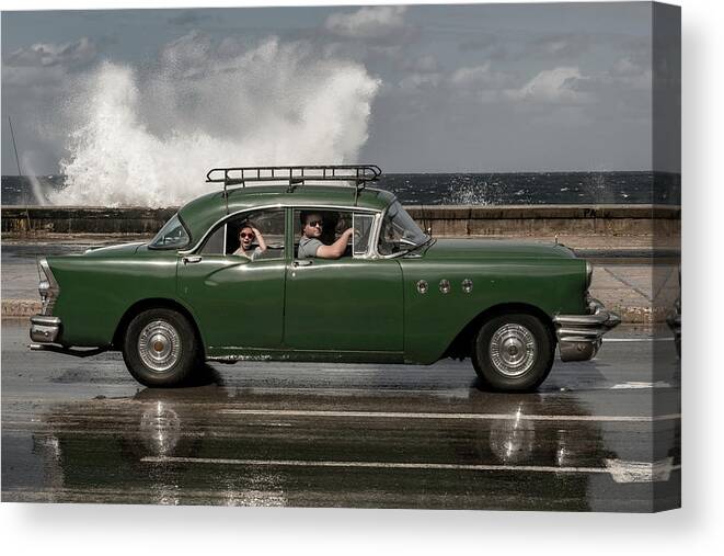 Cuba Canvas Print featuring the photograph Waving Malecon by Andreas Bauer
