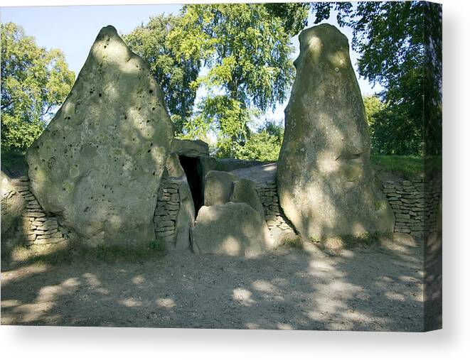 Waylands Smithy Canvas Print featuring the photograph Wayland's Smithy, Oxfordshire, Uk #1 by Sheila Terry