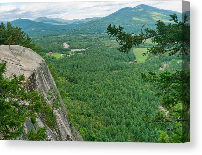 Cathedral Ledge Canvas Print featuring the photograph 12702 Cathedral Ledge by John Prichard